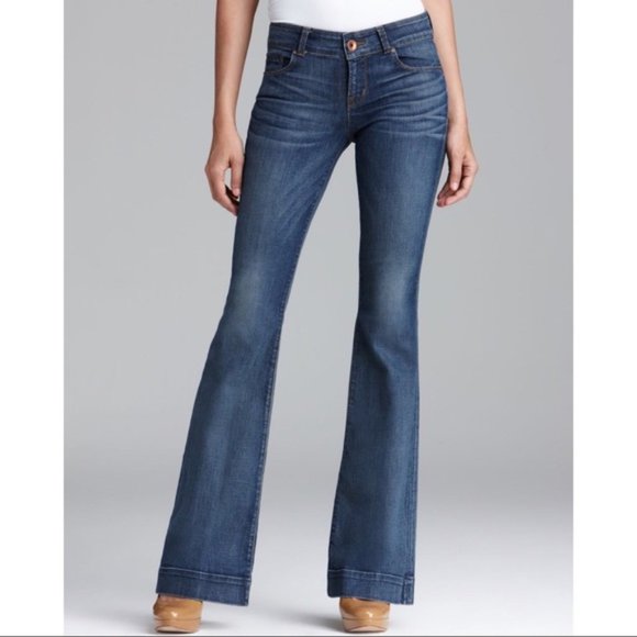 J Brand Denim - J Brand Lovestory Bayou flare jeans size 26